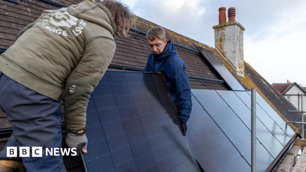 UK households to get £15bn for solar and green tech to lower energy bills