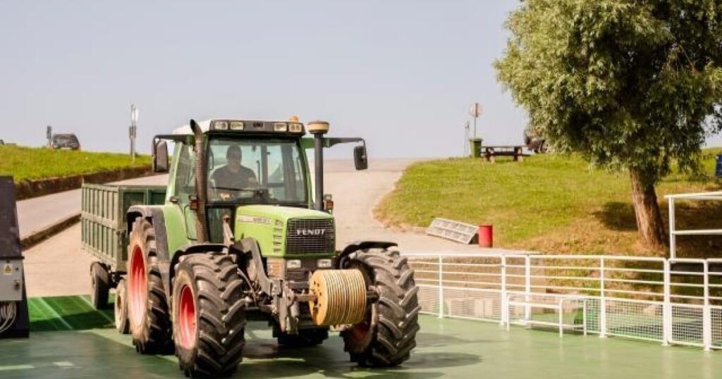 Commission makes available €160 million to support EU agri-food sector Commission makes available €160 million to support EU agri-food sector