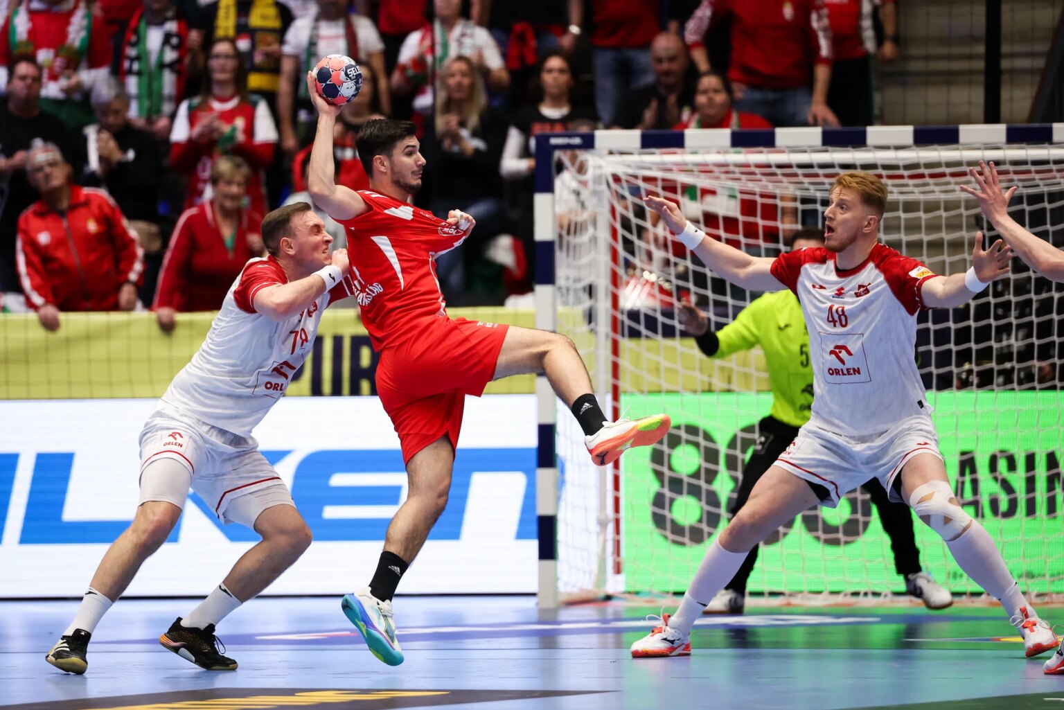 Hungarian defence prevails in Men’s EHF EURO 2026 opener vs Poland Hungarian defence prevails in Men's EHF EURO 2026 opener vs Poland