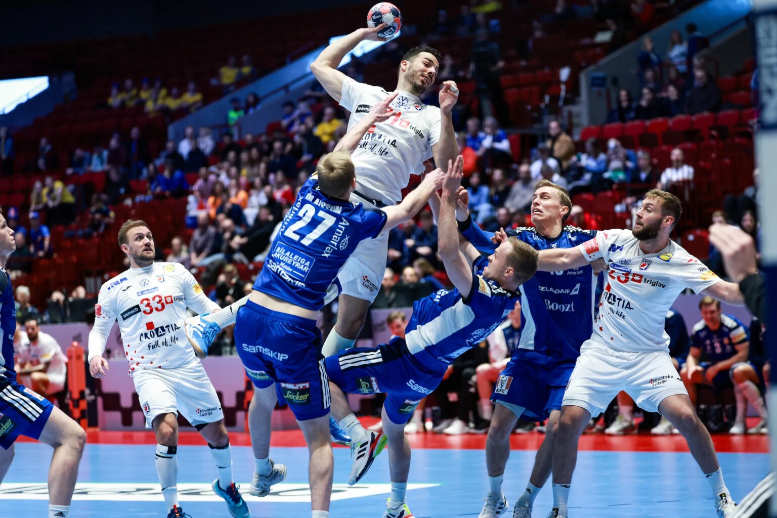 Croatia hold off Iceland in fiery Men's EHF EURO clash