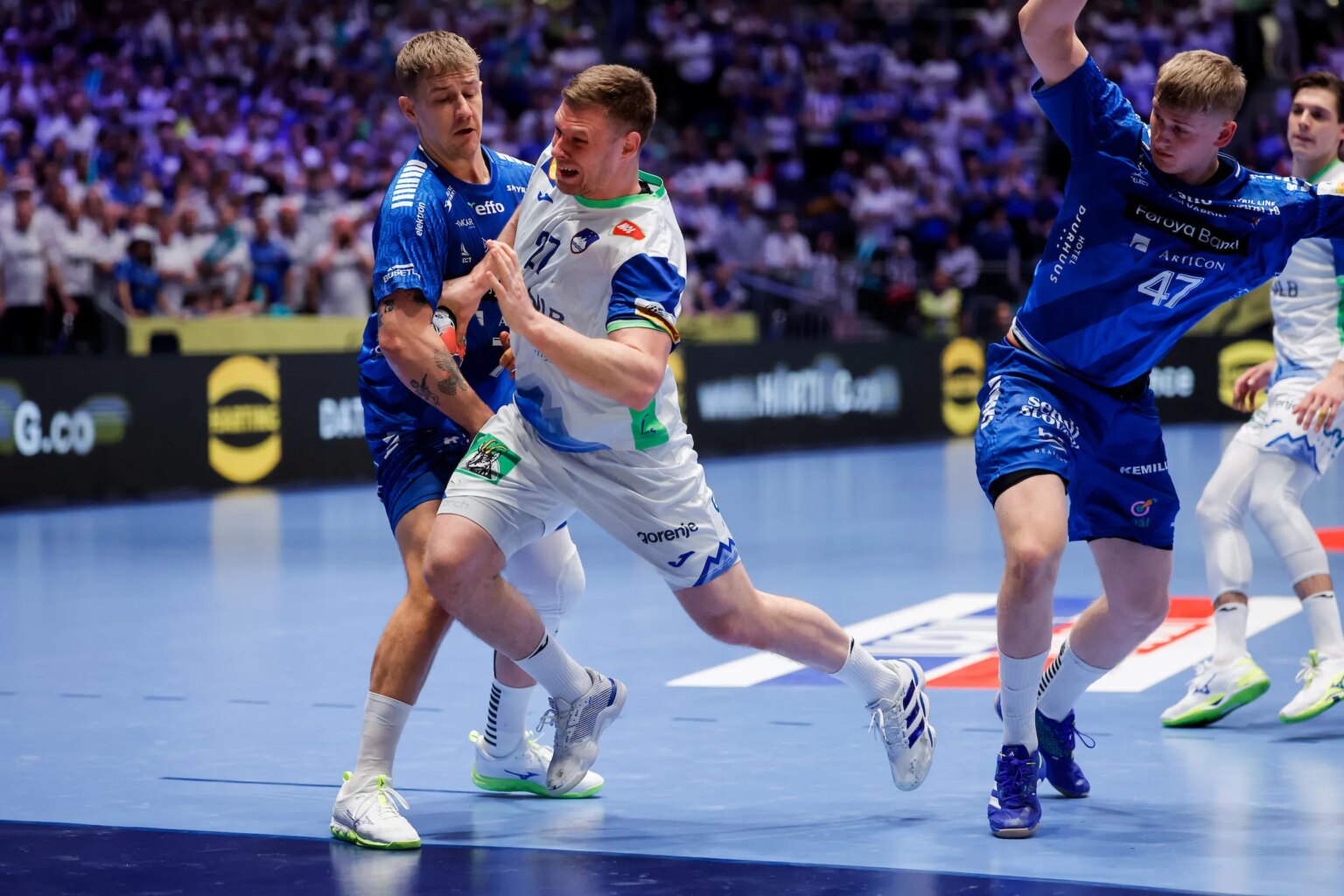 Slovenia defeat Faroe Islands; take Swiss to EHF EURO 2026 main round