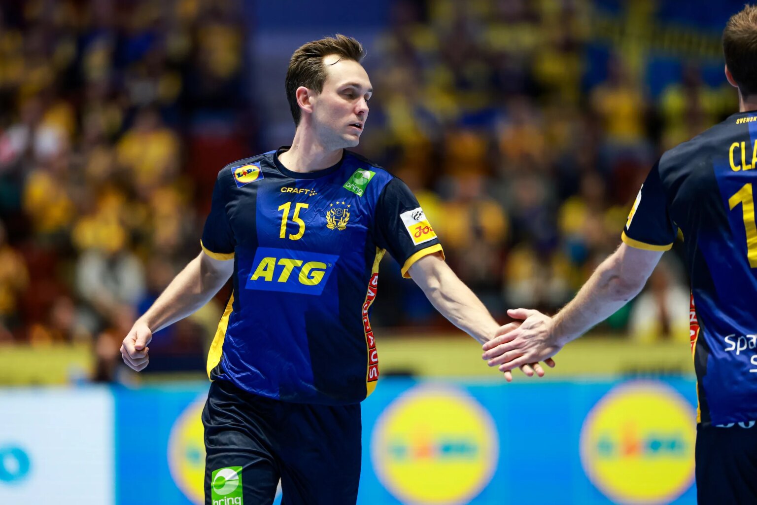 Sweden aim to stay perfect, four teams hunt first EURO main round wins