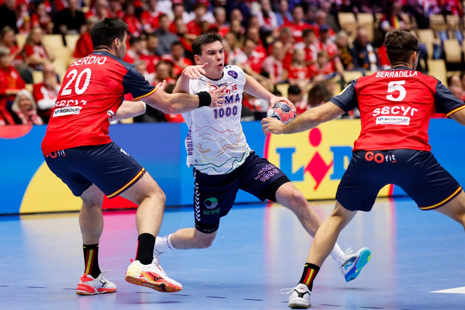 Pedersen leads Norway to win EHF EURO main round thriller