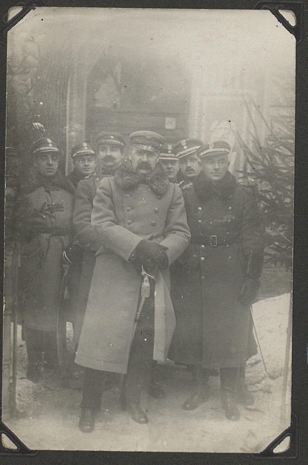 Józef Piłsudski and Edward Rydz-Śmigły during a meeting with officers of the Latvian army on January 28, 1920 in Daugavpils.