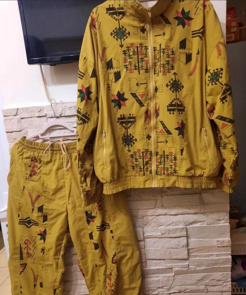 Do any of you know the manufacturer of this german jacket