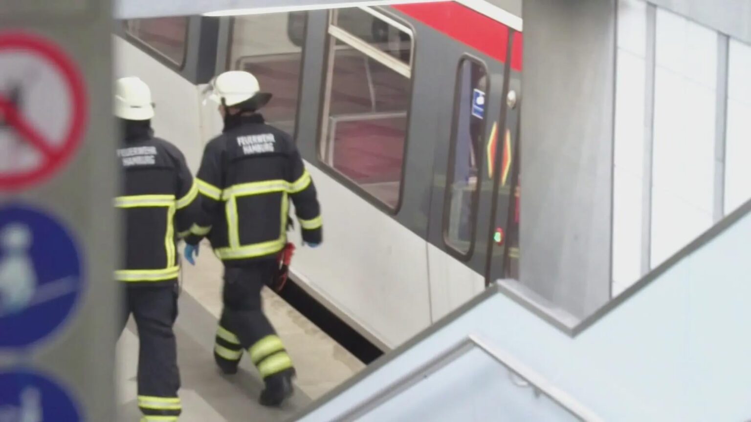 Two dead: man drags young woman in front of subway in Hamburg – murder commission is investigating