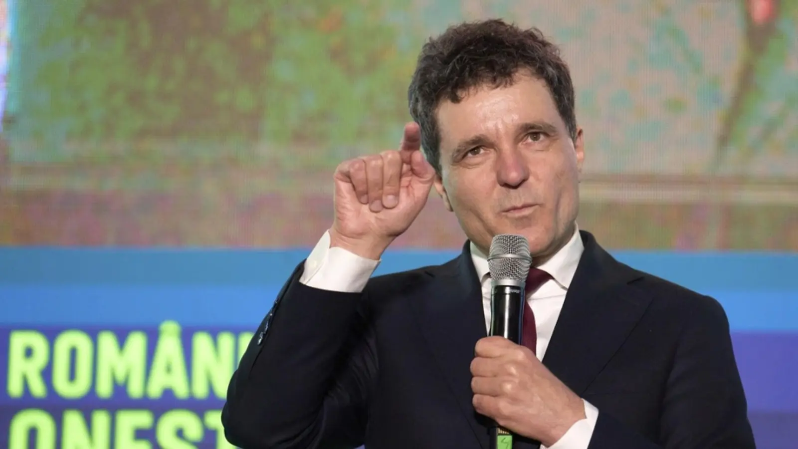 What did the Romanian president say about the unification with Moldova?