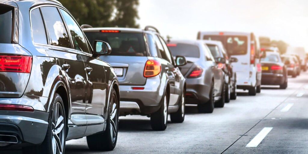 Growing up near busy roads linked to higher risk of depression and anxiety. Night-time noise showed similar effects, supporting the idea that disrupted sleep may play a role.