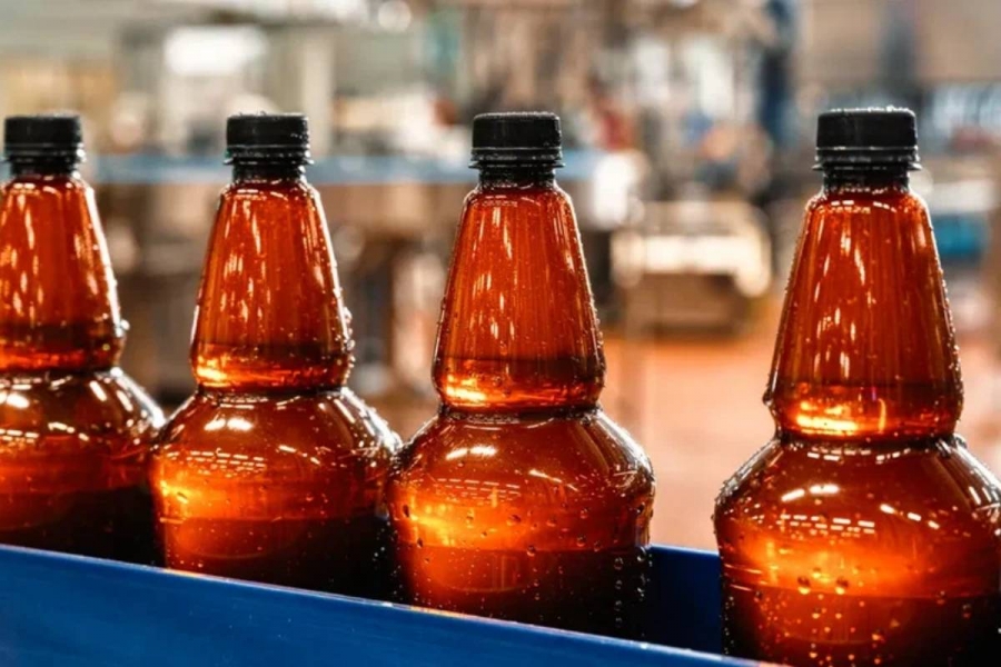 Belarus bans sale of beer in large bottles