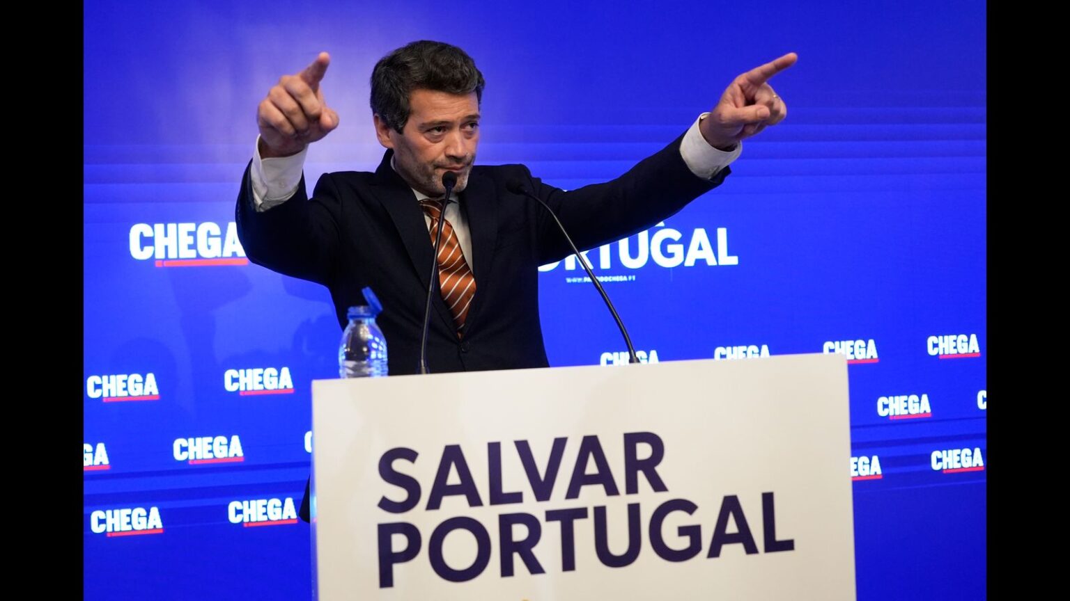 Chega’s Ventura faces Socialist Party’s Seguro in run-offs of Portugal’s presidential election