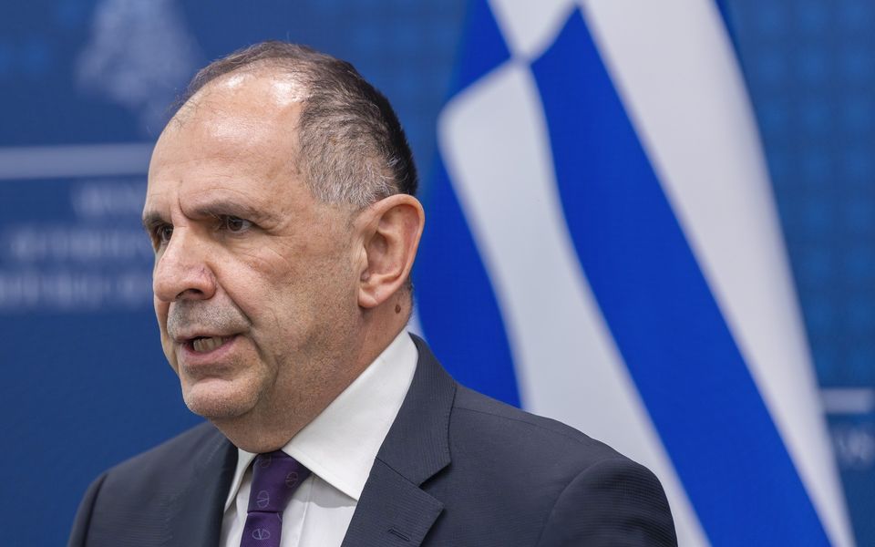 Foreign minister says Greece to follow EU lead on Trump’s ‘Board of Peace’