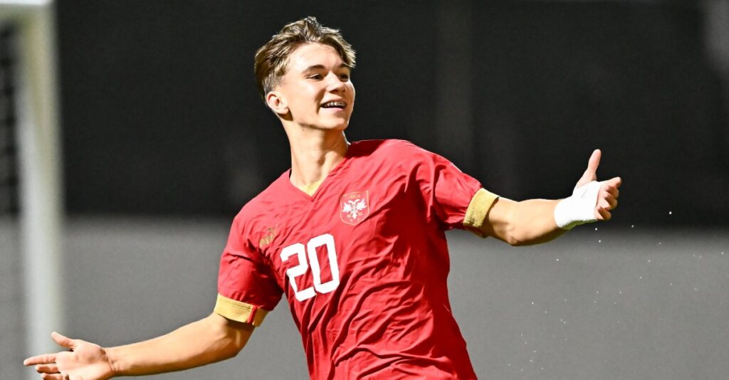 Report: Bayern Munich eyeing Serbian midfield talent