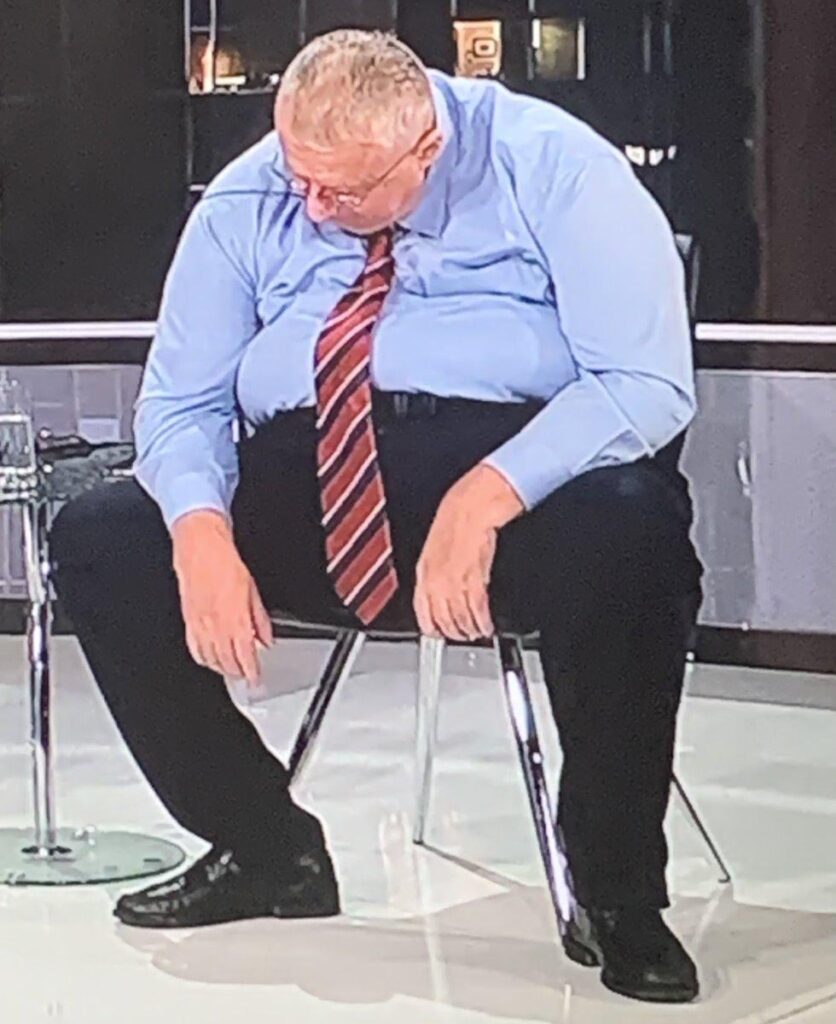 Past Christmas, past New Year's, past Epiphany, past winter joys about snow and here it is now Monday and the start of the work week. The picture shows the beginning of the day.