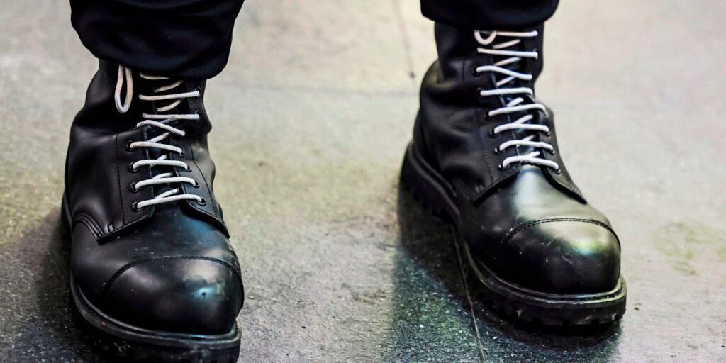 Right-wing extremism report: parallel society with “alternative facts”