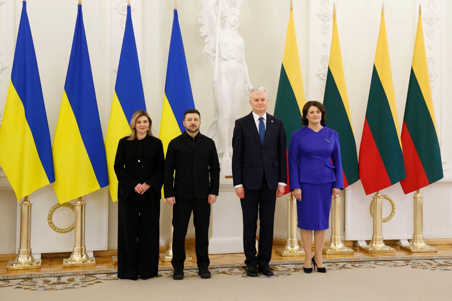 Zelensky meets Lithuania's president as country pledges nearly 100 generators for Ukraine amid Russian strikes