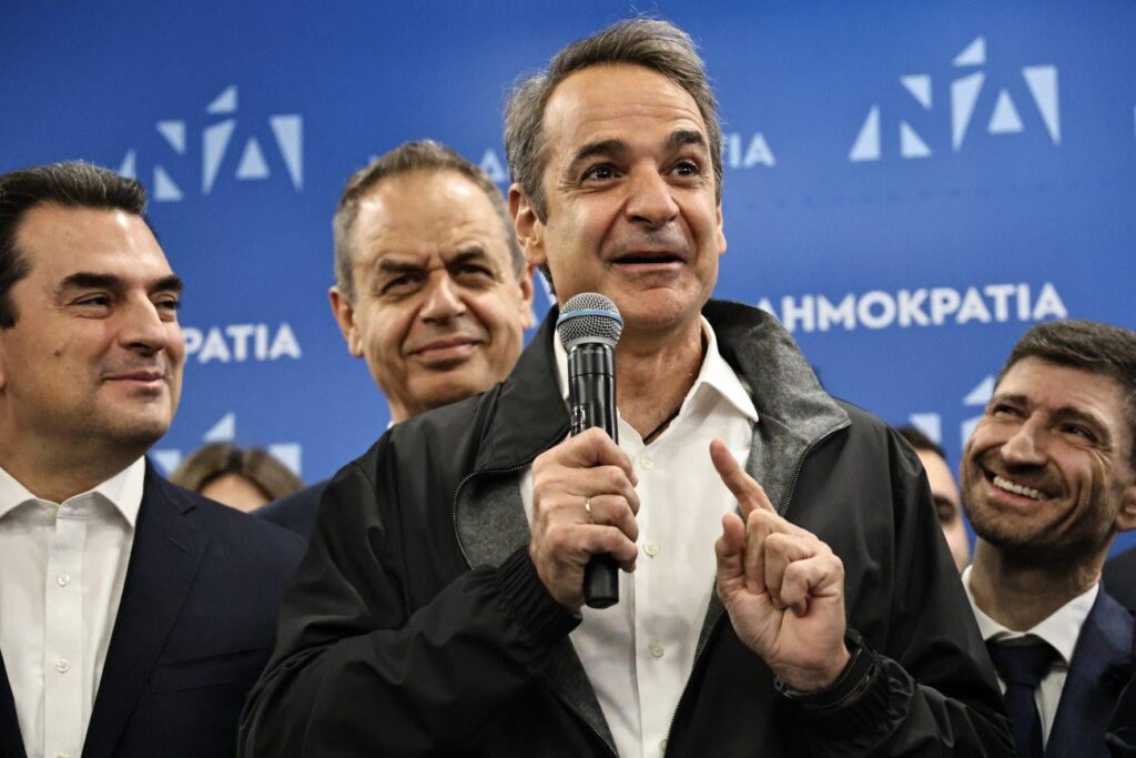Mitsotakis: With a video AI glorifies himself for the ten years... of success at the helm of the ND