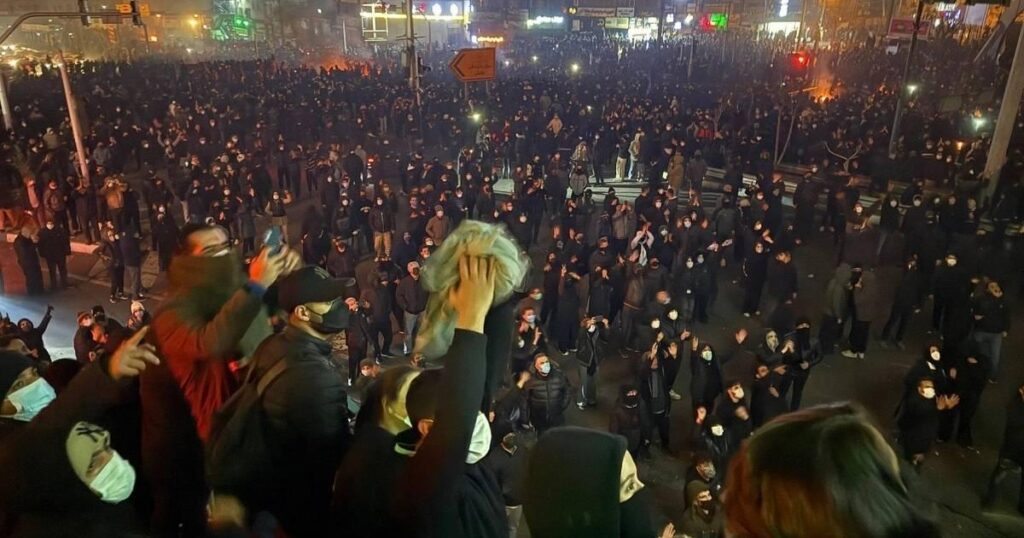 Mass killings reported as security forces use live fire on Iran protesters