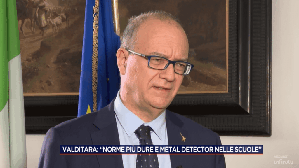 Students stabbed, Valditara: "Metal detectors in the most at risk schools"