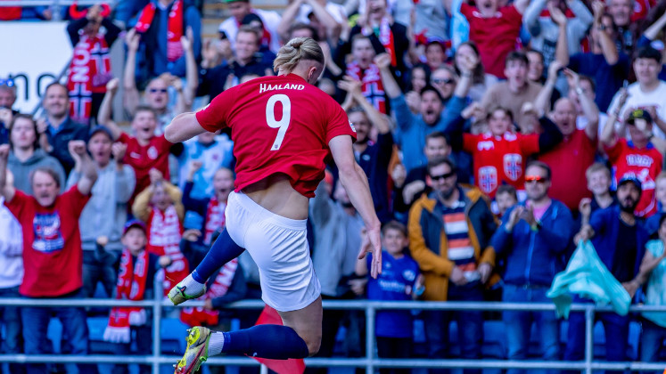 Who governs football? FIFA, the EU and "sport law"