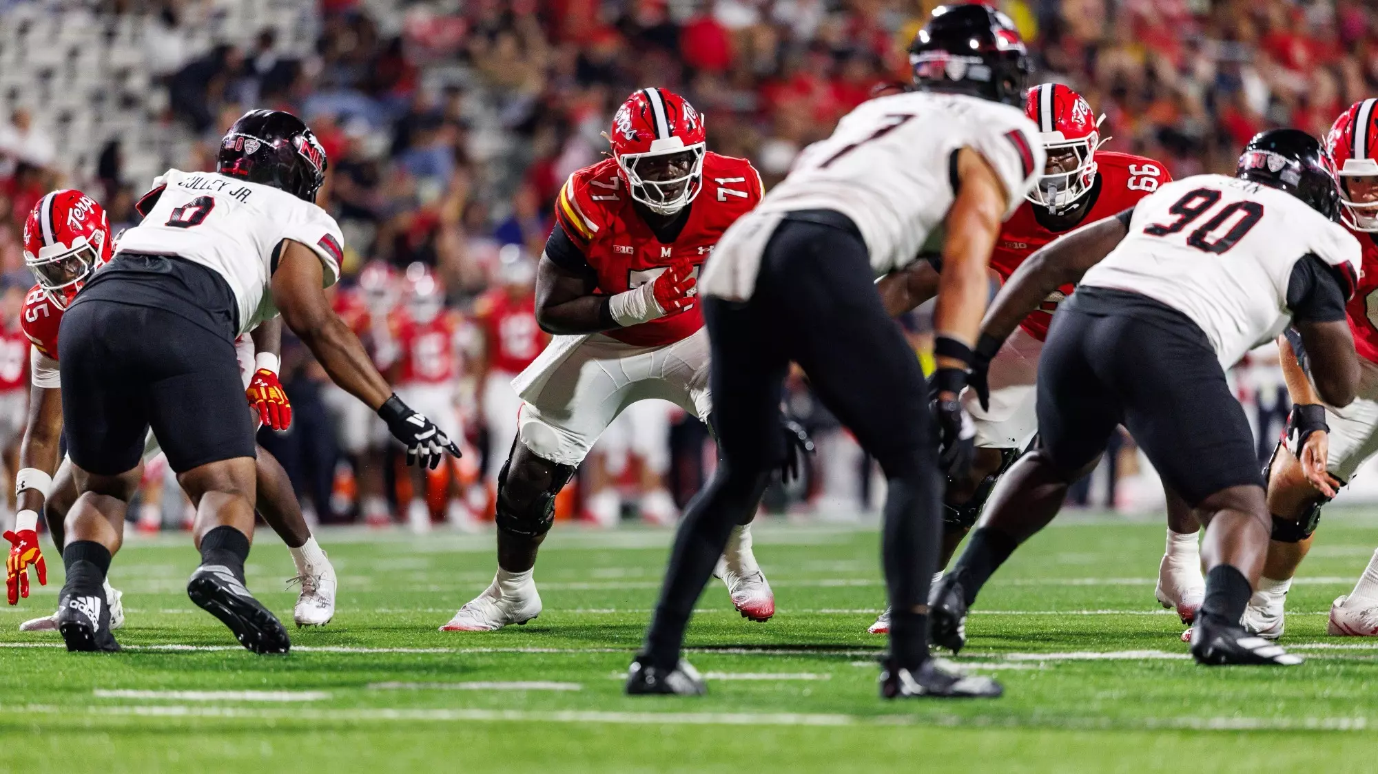 Alan Herron playing right tackle for the Terps during the 2025 season