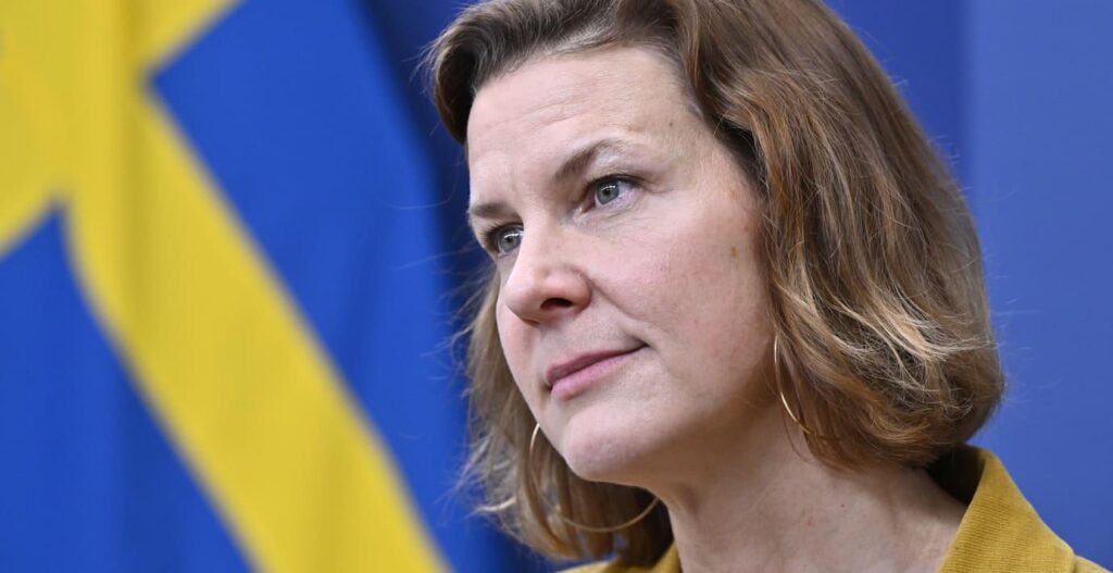 New proposal makes it easier to find out a colleague's salary