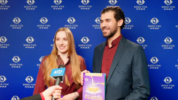 Ms. Sara Bartoń-Menia and Mr. Faisal Menia watched the performance by the American company Shen Yun Performing Arts together at the Centre for the Meeting of Cultures in Lublin on Jan. 18, 2026. (NTD)