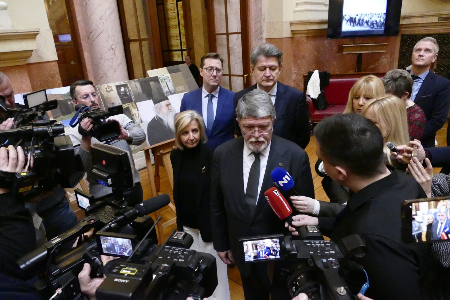 European Parliament mission visits Serbia, hostile reception by the ruling party