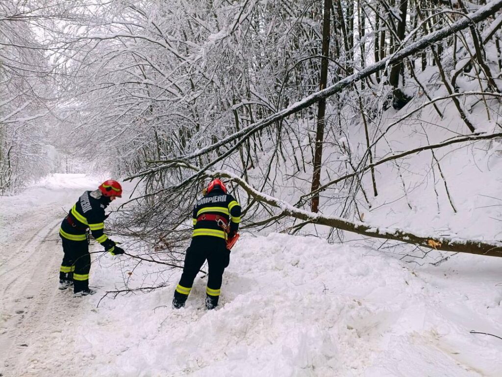 Rough winter weather continues to impact more than a third of Romania Rough winter weather continues to impact more than a third of Romania