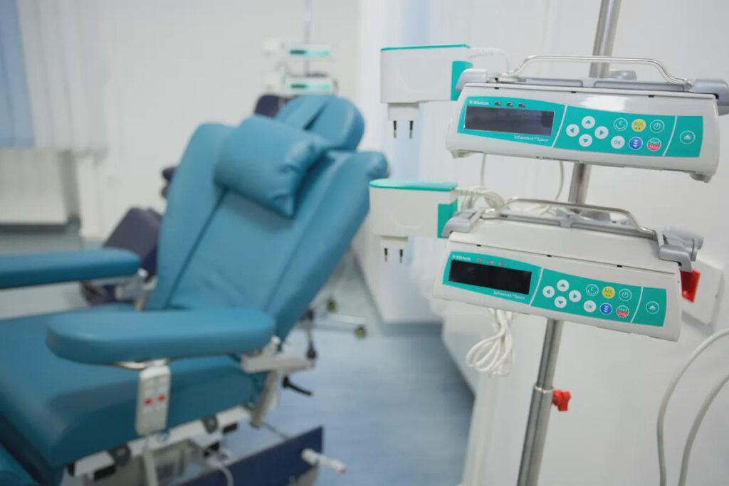 Exasperated son: "I drove my sick father to radiation for 35 days. HZZO does not pay travel expenses. They say we could have taken the train"