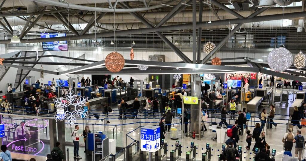 Athens FIR: 30-year-old antiquated system and back-up that never worked - 'The system we use is an analogue radio switchboard over 30 years old'