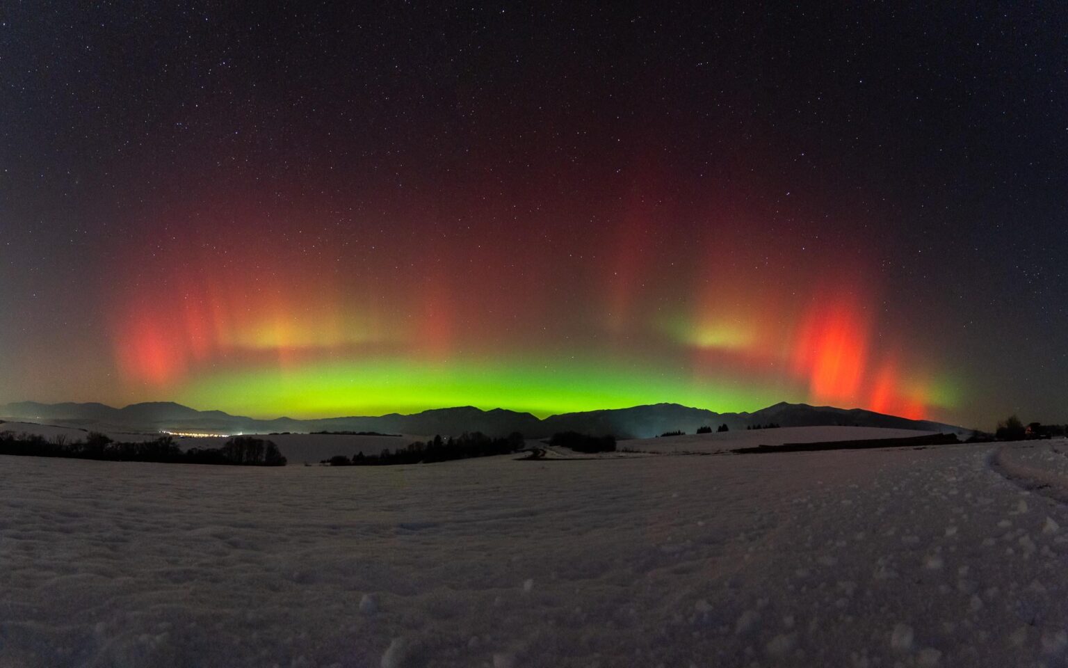 Low latitude aurora