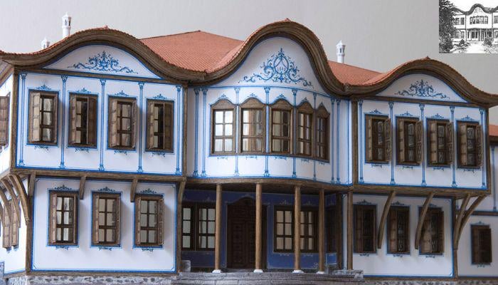 What are these types of revival houses called? I really like the architecture, but I don't know what style the revival house is. Thanks in advance! 🙂