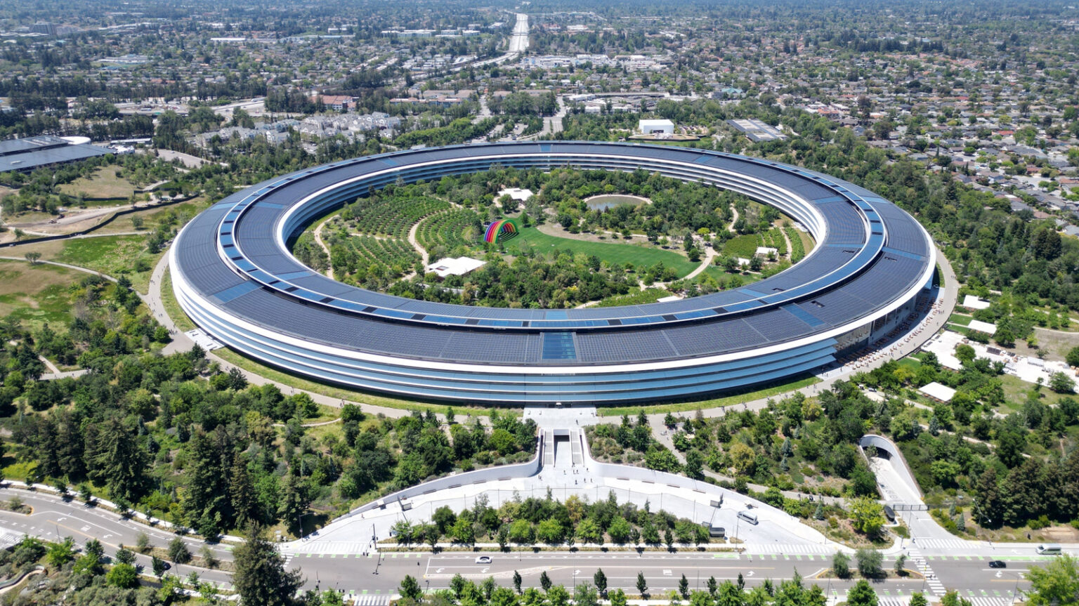 China And Japan Might Save Apple's Rising Prices From The AI Boom