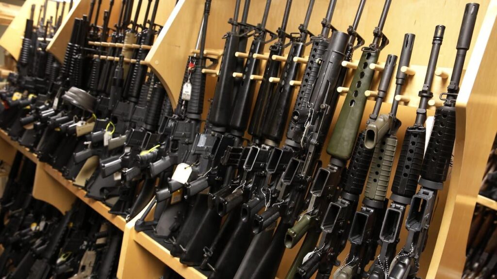 Quebec is the only province to participate in the gun buyback program | Le Québec, seule province à participer au programme de rachat d’armes d’assaut