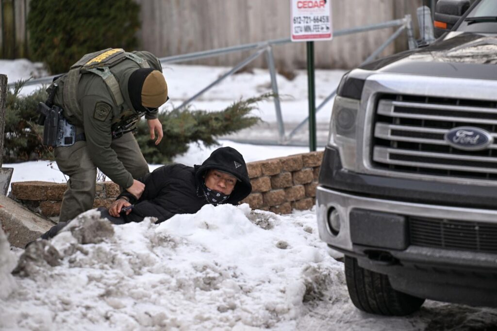Conservatives who once railed against federal agents now applaud them Conservatives who once railed against federal agents now applaud them