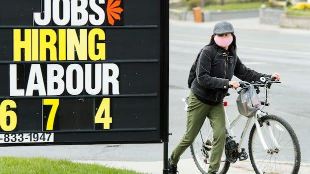 Jobs, economy top voters' priorities at the end of a turbulent 2025: Nanos poll