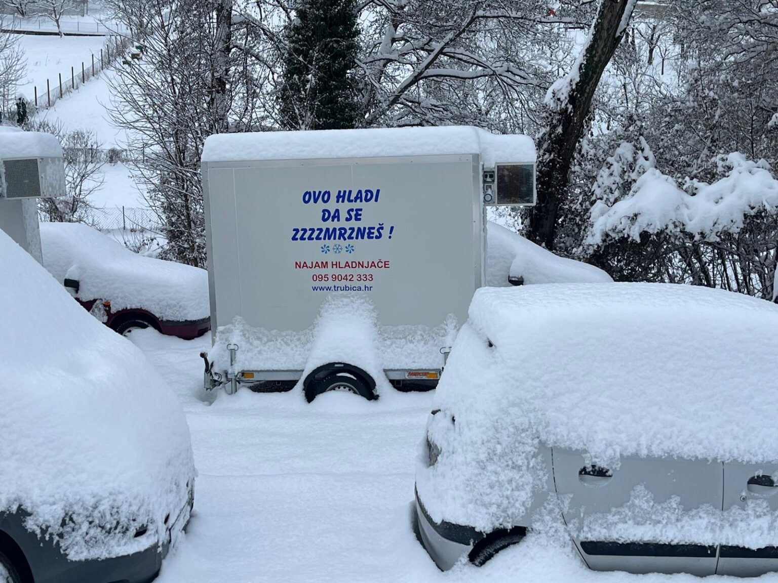 This refrigerator is so cold that the whole of Kustoshija froze