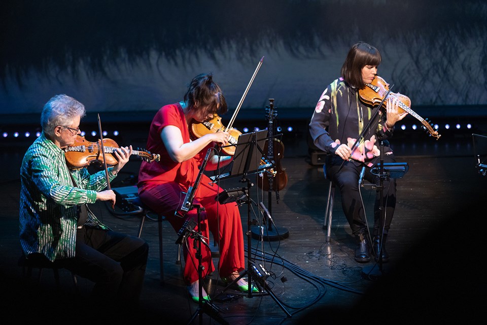 Hardanger fiddle maestra Benedicte Maurseth scintillates strings with Kronos in Oslo Hardanger fiddle maestra Benedicte Maurseth scintillates strings with Kronos in Oslo