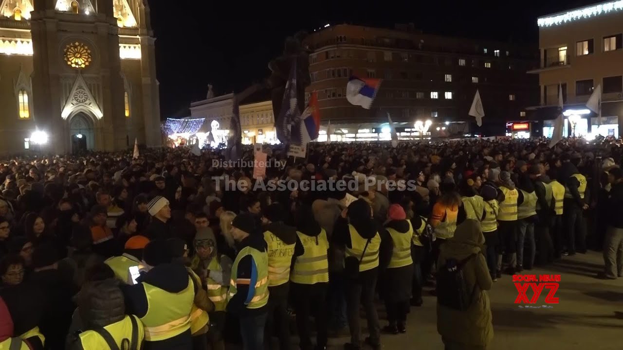 Thousands of students take to the streets of Serbia to protest against corruption (Video)