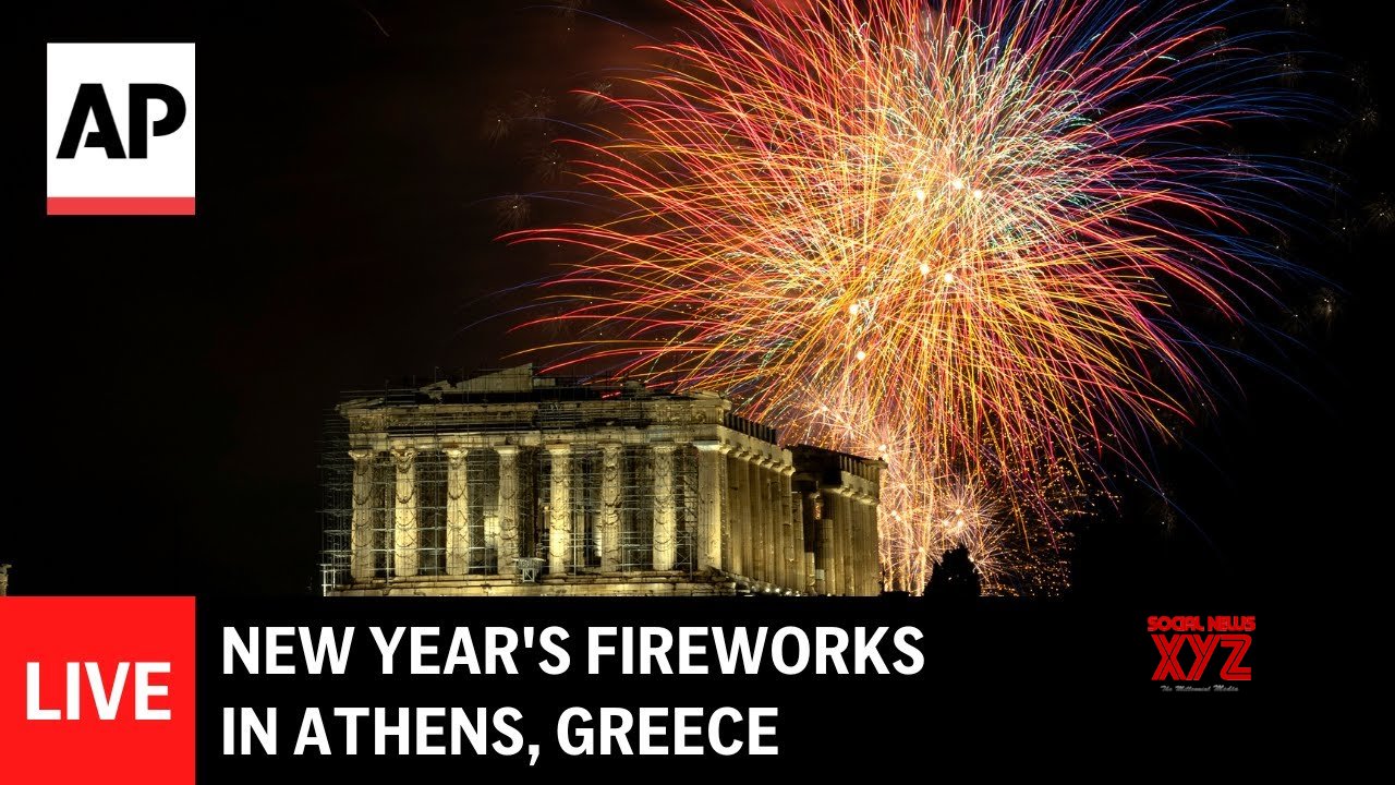 LIVE: New year fireworks in Athens, Greece (Video)