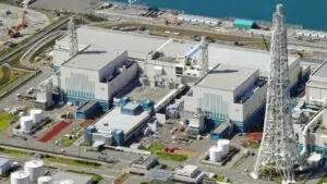 Japan halts the world's largest nuclear power plant just one day after reactivating it. Photo: Nippon.com.
