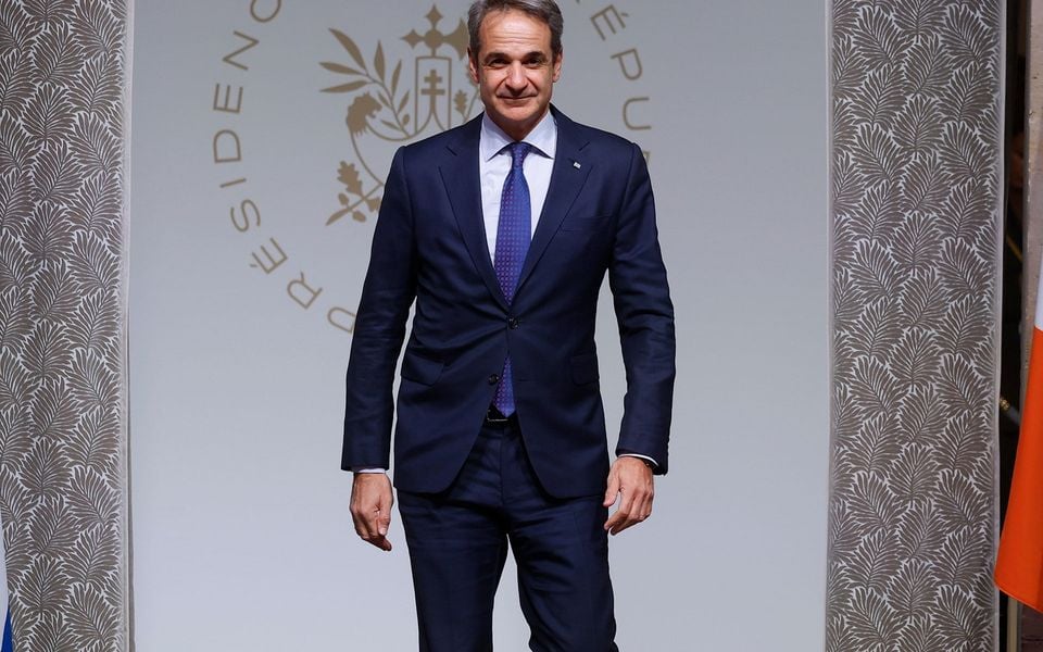Mitsotakis to visit Madrid for talks with Spain’s Sanchez