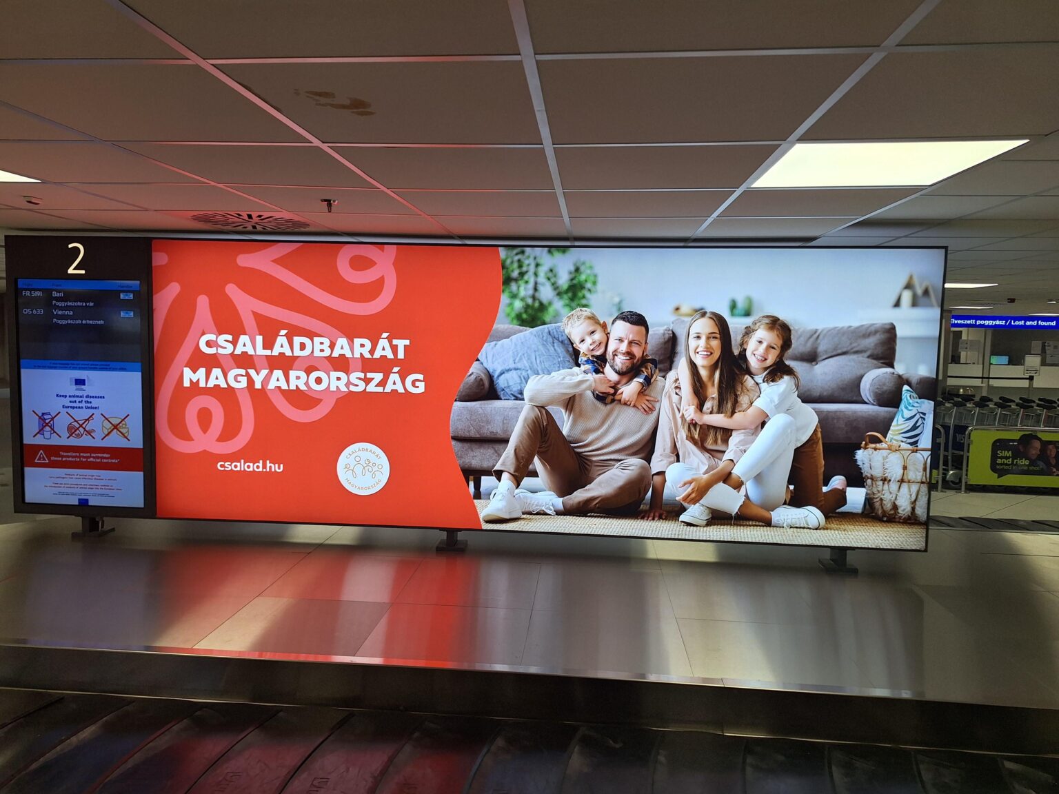 You don't even step out of the Ferihegy airport after 2 weeks away, and you're already hit by the stale stench of the monastery pig.