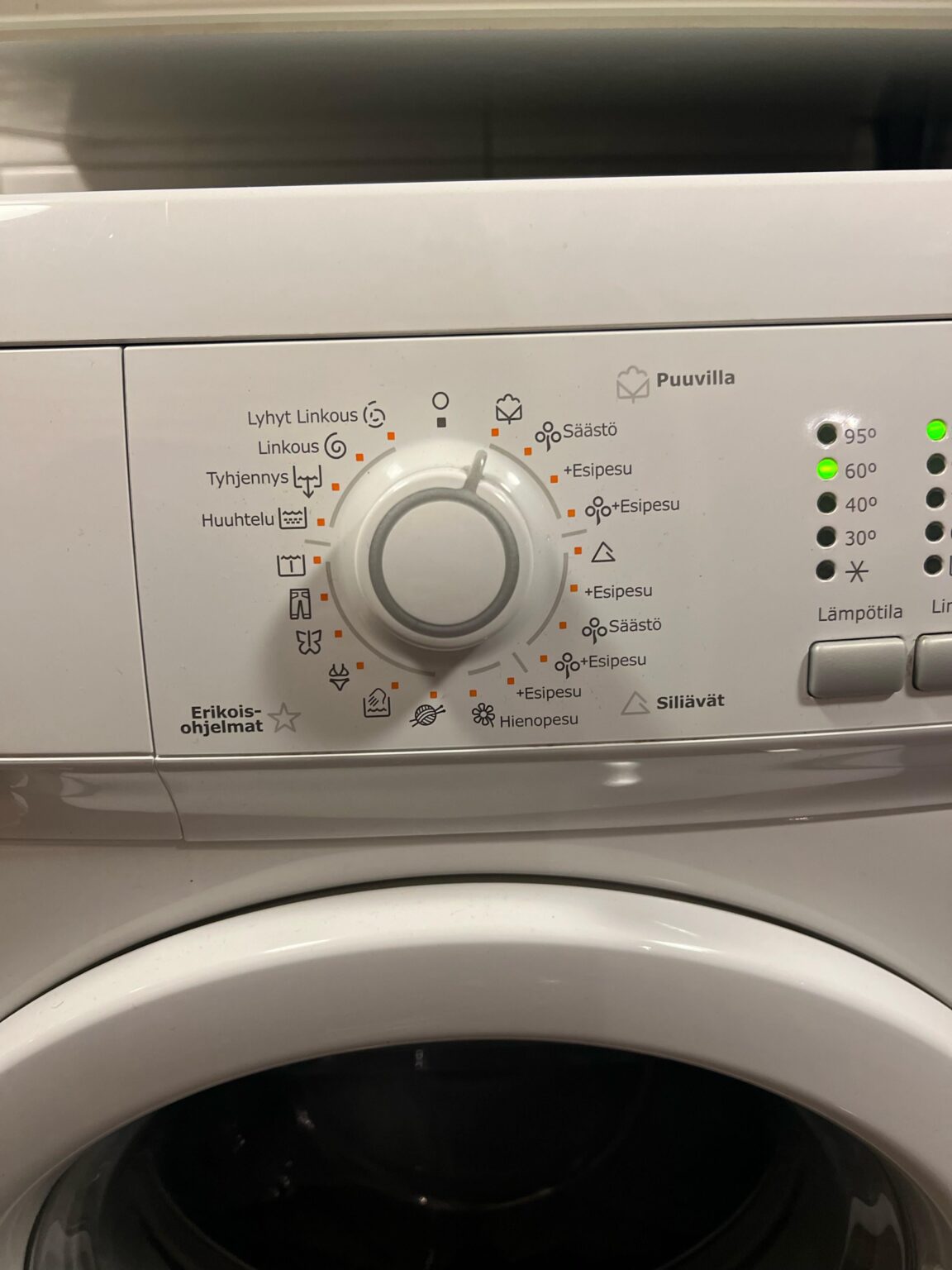 Can someone help me understand the washing machine settings?