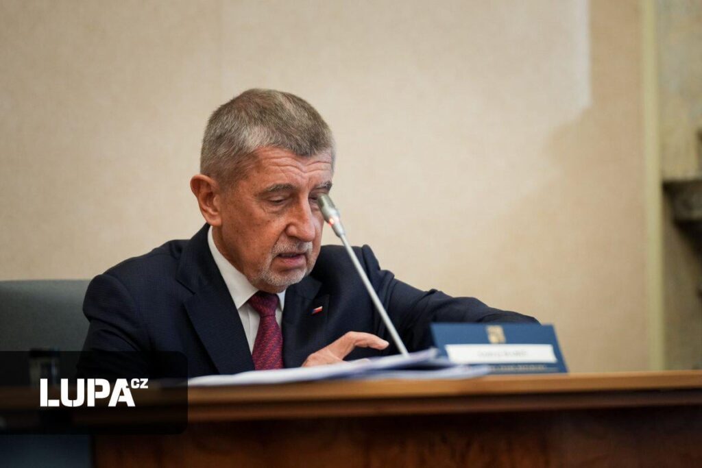 The government has confirmed the end of television fees, but does not yet know the compensation. The opposition warns of uncertainty