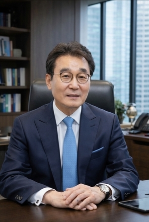 Baek Yeongman, Director of the Institute of Environmental Health Technology. [Provided by the institute]