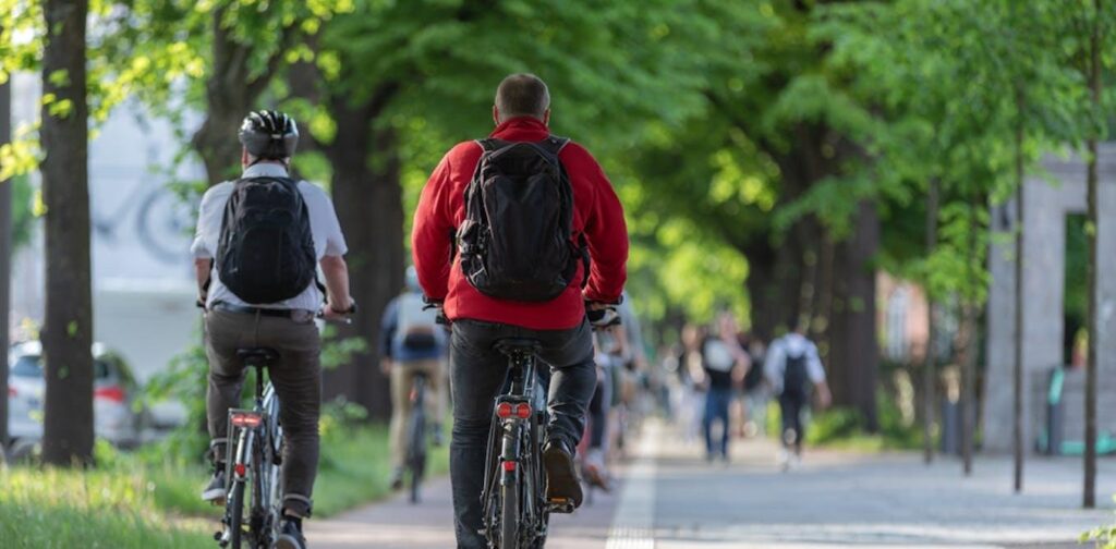Why do people support or oppose bike lanes? Cardiff University research sheds light on public opinion