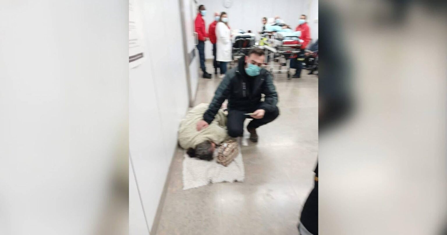 Coimbra Hospital denies that cancer patient waited on the emergency room floor due to lack of stretchers