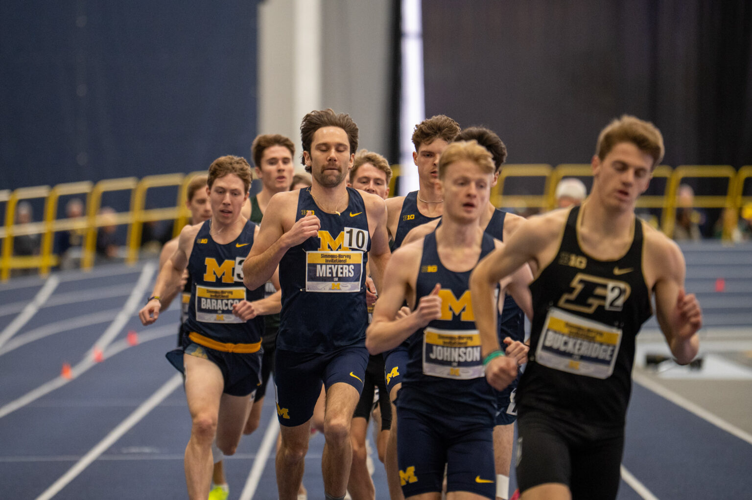 Michigan feeds off teammates’ energy at Simmons-Harvey Invitational