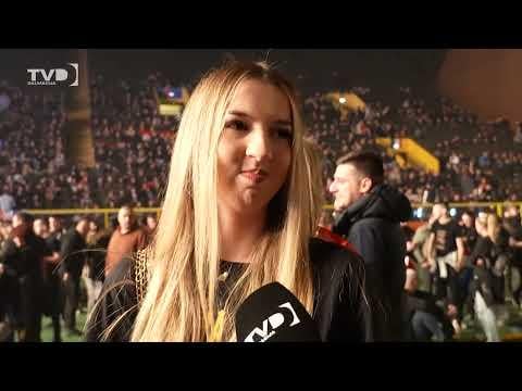 Concertgoers in the largest Dalmatian village say that concerts should not be banned because this is going back to the past. At the same concert, "Come on Ustashas" was heard.